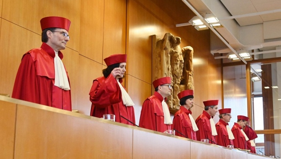 Les juges constitutionnels devant… les juges&nbsp;ordinaires